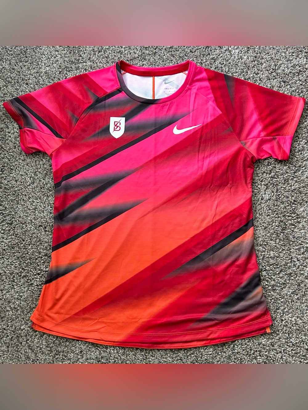 Nike Womens BTC 2024 Dri-FIT Pro Elite Running Shirt Size Small FN0092-614